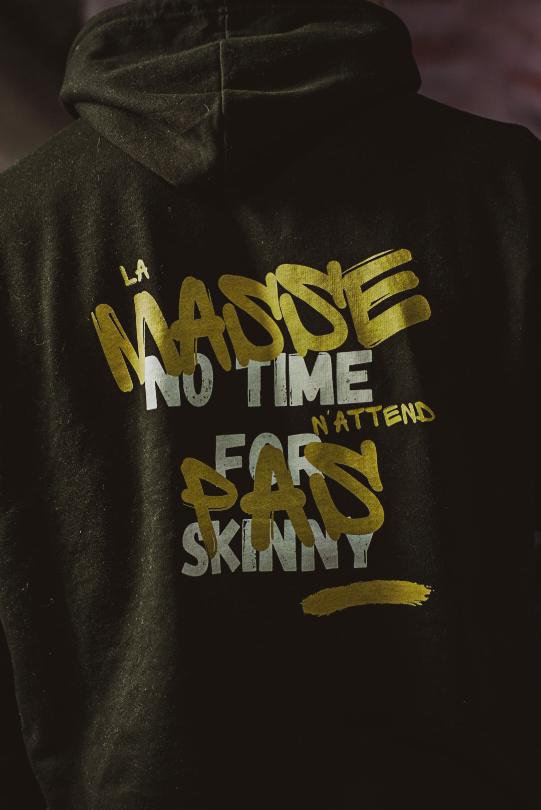 SWEAT LA MASSE N'ATTEND PAS NOIR